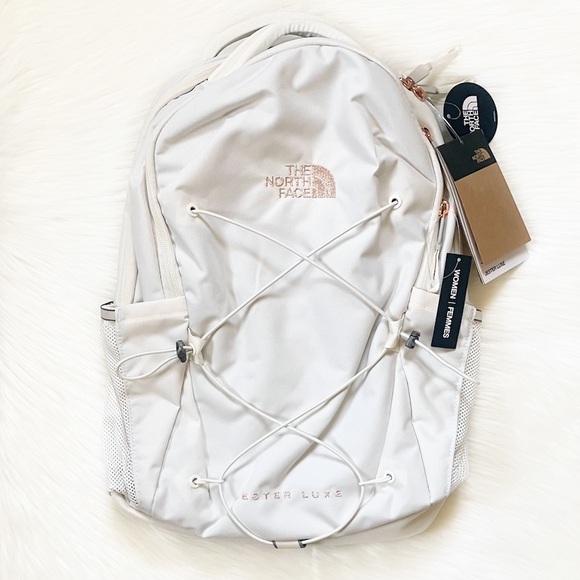 バックパック・リュック [The North Face] Jester Luxe Backpack (27L) Gardenia White The North Face Jester Luxe Backpack for Women in Gardenia